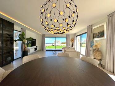 Bestaand - Villa - Denia