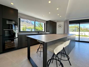 Bestaand - Villa - Denia