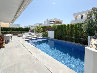 Bestaand - Villa - Denia