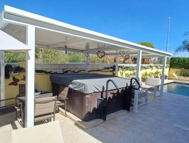 Bestaand - Villa - Denia