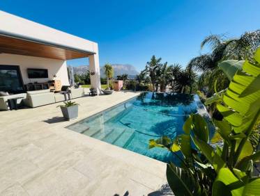 Bestaand - Villa - Denia