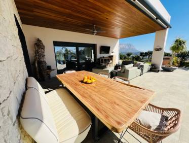 Bestaand - Villa - Denia