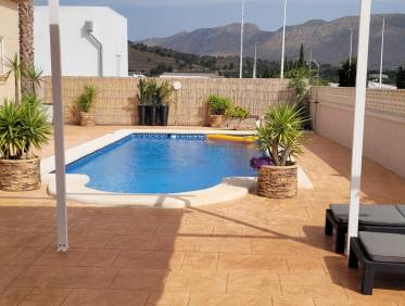 Bestaand - Villa - Hondón de las Nieves - Hondón de las Nieves / el Fondó de les Neus