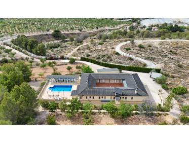 Bestaand - Villa - Hondón de las Nieves - Hondón de las Nieves / el Fondó de les Neus