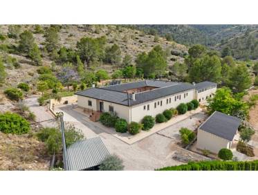 Bestaand - Villa - Hondón de las Nieves - Hondón de las Nieves / el Fondó de les Neus