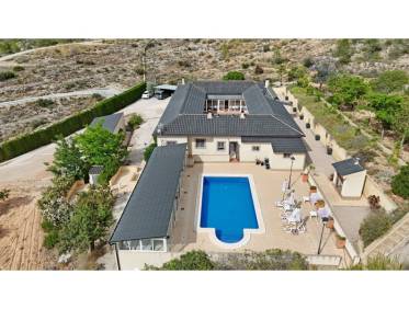 Bestaand - Villa - Hondón de las Nieves - Hondón de las Nieves / el Fondó de les Neus