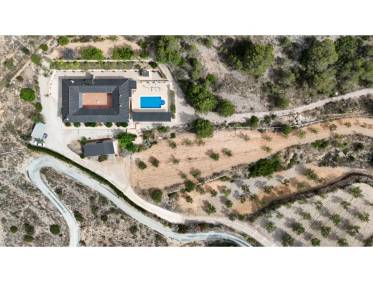 Bestaand - Villa - Hondón de las Nieves - Hondón de las Nieves / el Fondó de les Neus