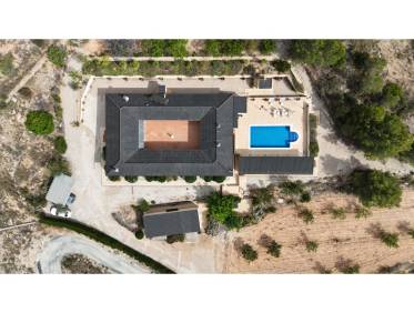 Bestaand - Villa - Hondón de las Nieves - Hondón de las Nieves / el Fondó de les Neus