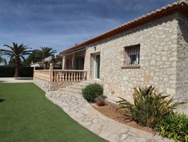 Bestaand - Villa - Jávea
