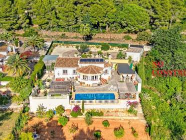 Bestaand - Villa - Jávea