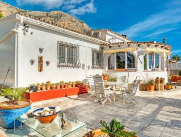 Bestaand - Villa - Jávea