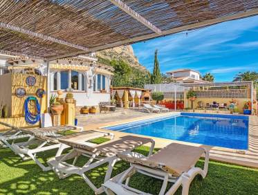 Bestaand - Villa - Jávea
