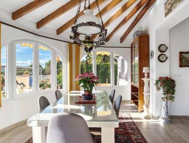 Bestaand - Villa - Jávea