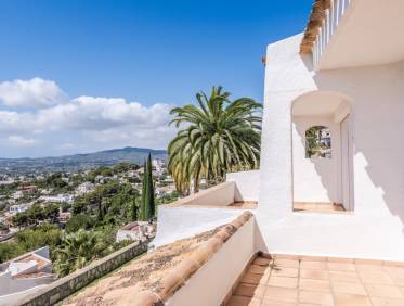 Bestaand - Villa - Jávea