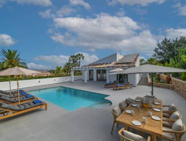 Bestaand - Villa - Jávea