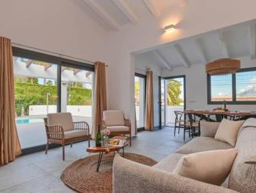 Bestaand - Villa - Jávea