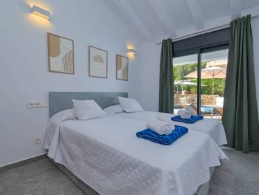 Bestaand - Villa - Jávea