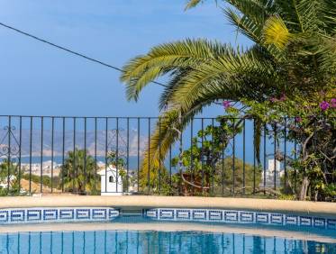 Bestaand - Villa - Jávea