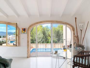 Bestaand - Villa - Jávea