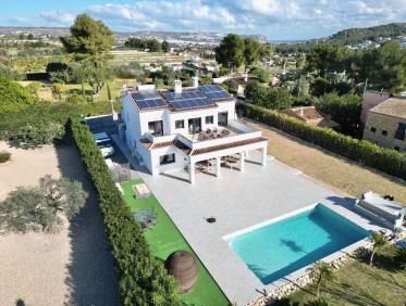 Bestaand - Villa - Jávea
