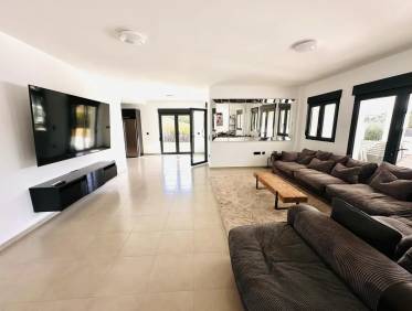 Bestaand - Villa - Jávea