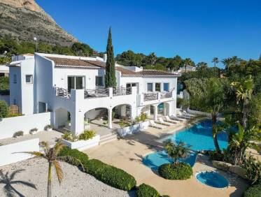 Bestaand - Villa - Jávea