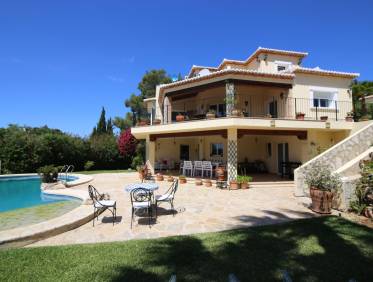 Bestaand - Villa - Jávea