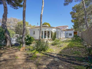 Bestaand - Villa - Jávea