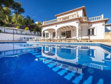 Bestaand - Villa - Jávea