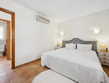 Bestaand - Villa - Jávea