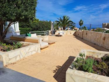 Bestaand - Villa - Jávea