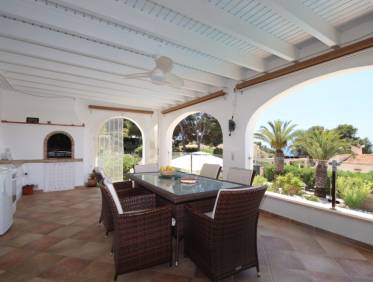 Bestaand - Villa - Jávea