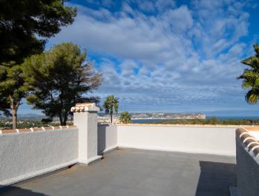 Bestaand - Villa - Jávea