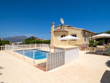 Bestaand - Villa - Jávea