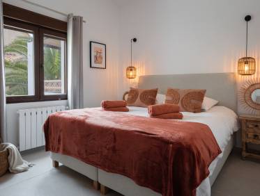 Bestaand - Villa - Jávea