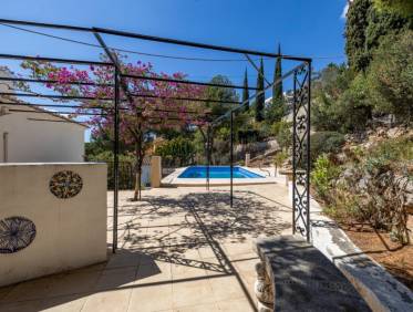 Bestaand - Villa - Jávea
