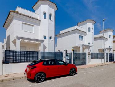 Bestaand - Villa - La Marina