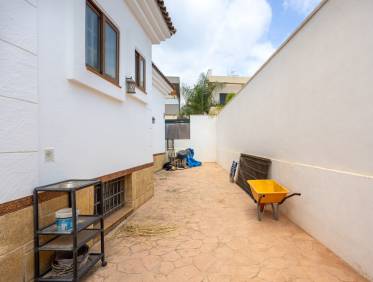 Bestaand - Villa - Los Montesinos - La Herrada