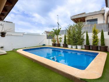 Bestaand - Villa - Los Montesinos - La Herrada