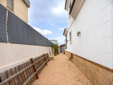 Bestaand - Villa - Los Montesinos - La Herrada