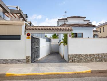 Bestaand - Villa - Los Montesinos - La Herrada