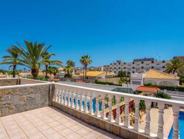 Bestaand - Villa - Orihuela Costa - Campoamor