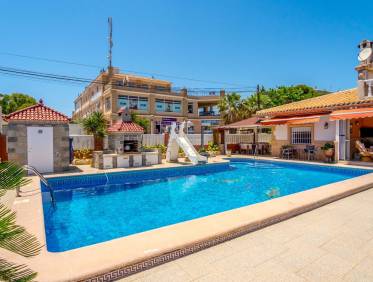 Bestaand - Villa - Orihuela Costa - Campoamor