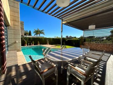 Bestaand - Villa - Orihuela Costa - Dehesa de Campoamor
