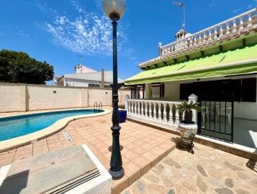 Bestaand - Villa - Orihuela Costa - La Zenia