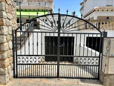 Bestaand - Villa - Orihuela Costa - La Zenia