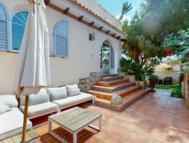 Bestaand - Villa - Orihuela Costa - La Zenia