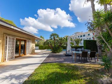 Bestaand - Villa - Orihuela Costa - Las Filipinas