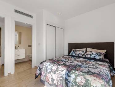 Bestaand - Villa - Orihuela Costa - Villamartin