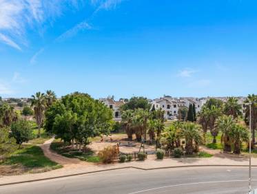 Bestaand - Villa - Orihuela Costa - Villamartin